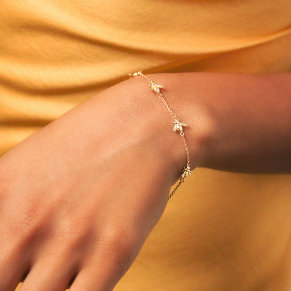 14K Yellow Gold Bee Station Bracelet